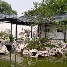 츲